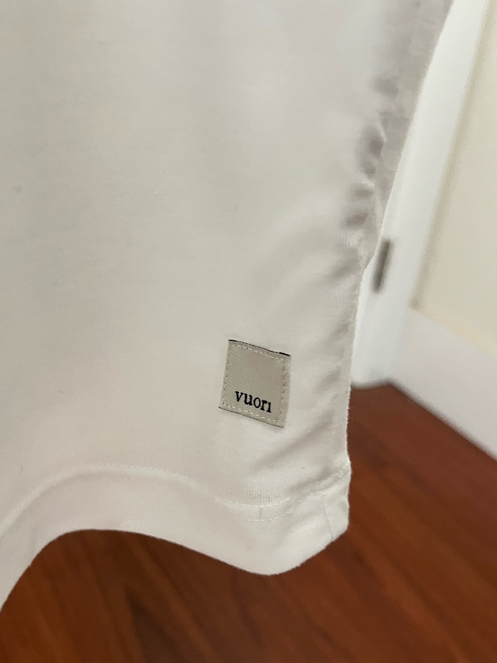 Vuori Current Tech White Short Sleeve Crew Tee - Picture 3 of 9